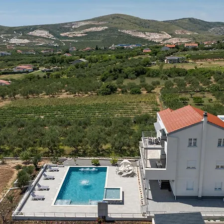 Family Harmony * Plano